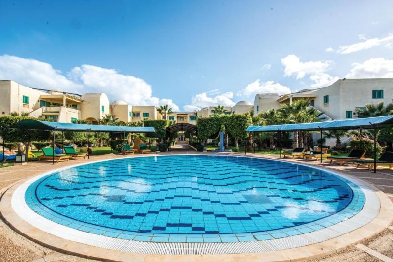 Penthouse Cosy Avec Piscine Privee Aparthotel El-Marsza Kültér fotó